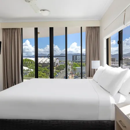 Piermonde Apartments Cairns