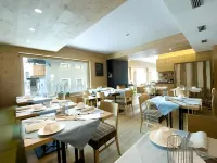 โรงแรมลาริเช สวีทแอนด์เบรคฟาสต์