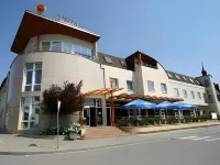 Wine Wellness Hotel Amande Hustopeče
