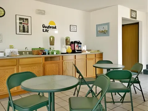 Days Inn by Wyndham Ogallala