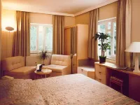 Cocoon Hotel la Rive Hotels near Centre Culturel LAREI