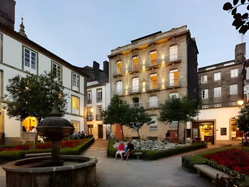 Hotel Montes - Balcony