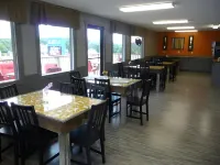 Vintage Block Inn & Suites - breakfast