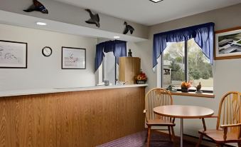 Super 8 by Wyndham Madison