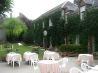 Le Beaugency Hotels near Hotel Restaurant Notre-Dame