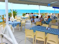 MyroAndrou Beach Hotel Apartments