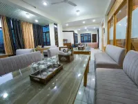 Dargeli's Lodge Hotels in Бадгран