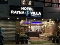 Hotel Ratna Villa Отели в г. 