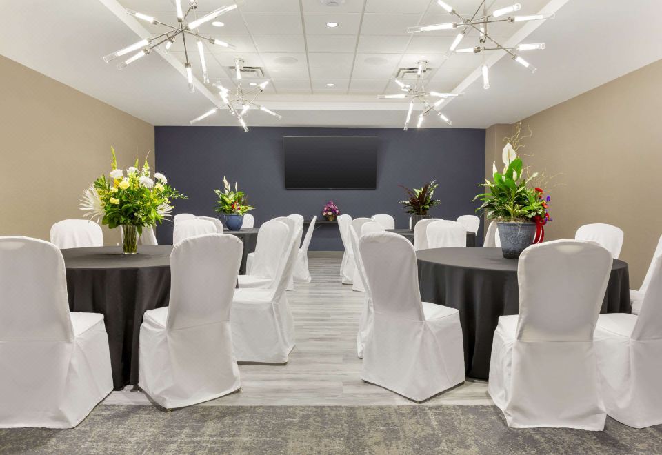 2. 캠브리아 호텔 ..