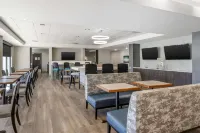 Comfort Inn & Suites Clarksville - Louisville North - breakfast