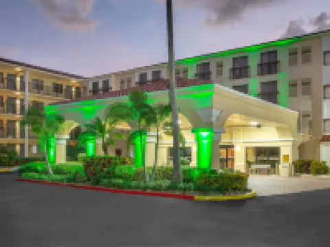 Holiday Inn & Suites BOCA RATON - NORTH by IHG ボカラトンのホテル