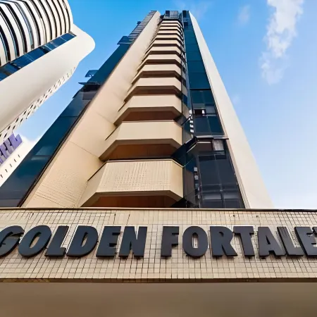 Nobile Suítes Golden Fortaleza Отели рядом с достопримечательностью «Коко»