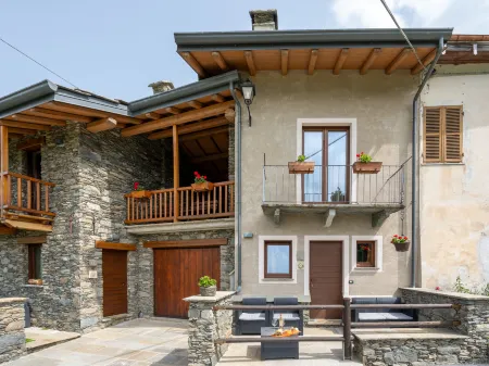 Chalets Mongioie Отели рядом с достопримечательностью «Via Ferrata Bec Valletta»