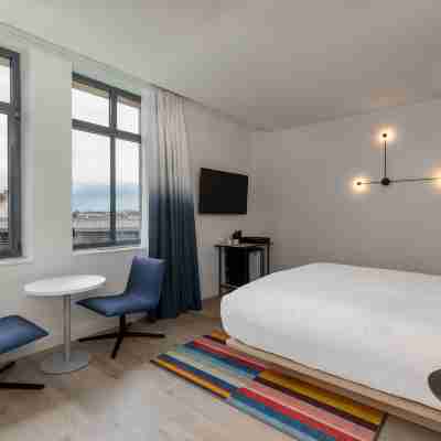 Aloft Dijon Rooms