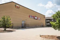 Comfort Suites University Brookings - 2-Star