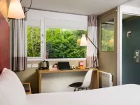 Ibis Plymouth Hotels in Wotter