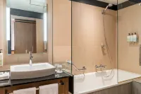 Le Parchamp, Paris Boulogne, a Tribute Portfolio Hotel Hotels in Saint-Cloud