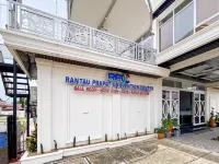 RedDoorz Syariah @ RPCC Rantauprapat Hotel di Rantau Selatan