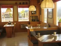 Stork Nest Inn فنادق في سميثرز