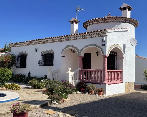 Zaragoza Hotels near Cala Bot