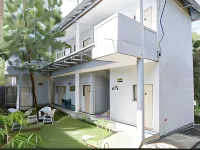 RedDoorz Near Sam Ratulangi Airport Manado Hotels in Mapanget