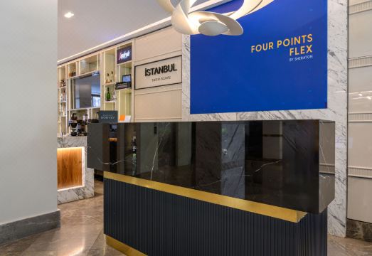 호텔 내부 전경