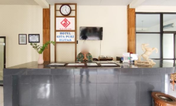 Hotel Gita Puri - Housity