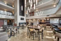 Drury Inn & Suites Champaign Hoteles en Champaign