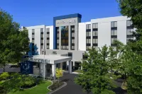 SpringHill Suites Atlanta Perimeter Center - parking