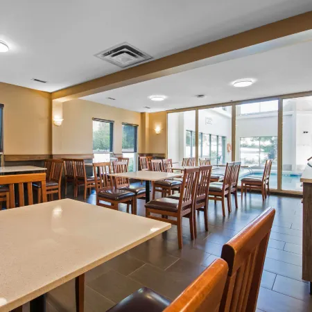Comfort Inn & Suites