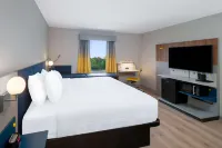 Microtel Inn & Suites by Wyndham Hot Springs