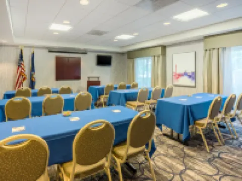 Hampton Inn Clifton Park Hotels in Clifton Park