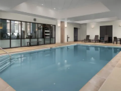 エンバシー スイーツ スプリングフィールド スプリングフィールドのホテル