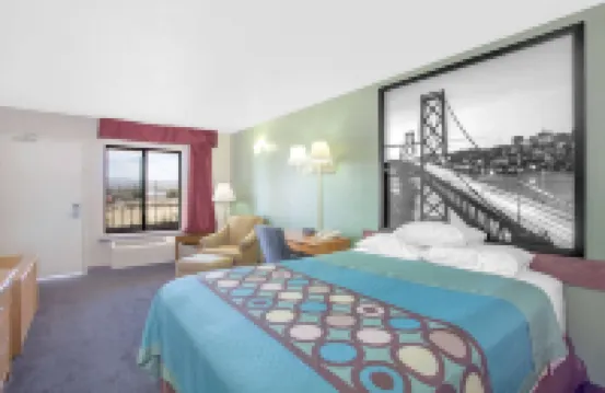 Super 8 by Wyndham Barstow