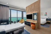 Hampton by Hilton Marjan Island Hotels in Jazeerat Al Marjan