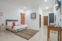 RedDoorz Near Jatinangor Town Square Hotels near Lingga Sumedang