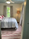 Quaint & Cozy Rockport Gem ~ Walk to Sea ~ BBQ & Private Parking! Hotels near Cape Ann