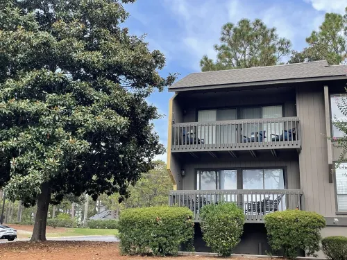 The Pinehurst Perch - Pool in complex