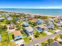 Beach  / Pool / Hot Tub / Game Room / Firepit/ Sleeps 10