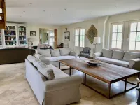 Magnificent house, near Beauval, private pool, tennis, quiet, 800 Ha property Hotels in Monthou-sur-Cher