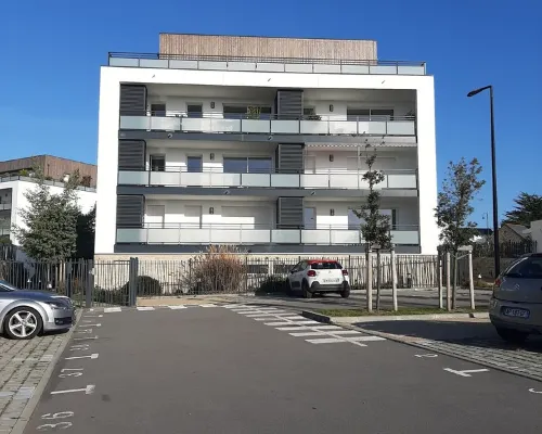 Superb T3 apartment in a quiet location overlooking the port of Crouesty Hotels in Arzon