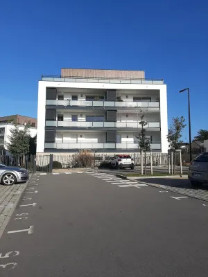 Superb T3 apartment in a quiet location overlooking the port of Crouesty