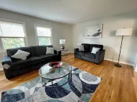 Charming 2-bedroom apt with AC and WiFi in lovely Mamaroneck