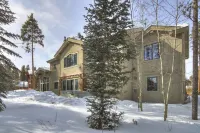 Amazing Mountain Home! Excellent Location. Early checkin.