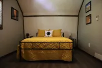 Rustic Private Cabin on 30 acres w/Loft/Firepit/Secluded/Trails