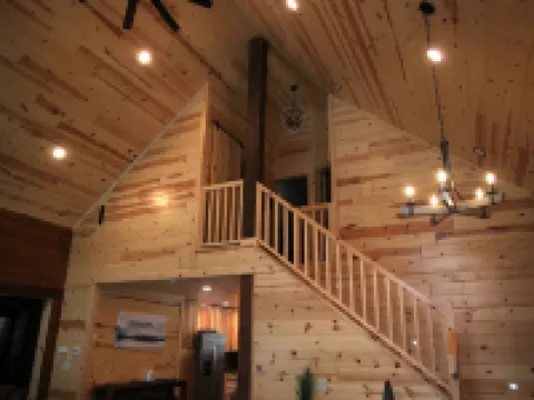 Brand NEW Cabin in the Pines w Private Lake Hotel a Scott