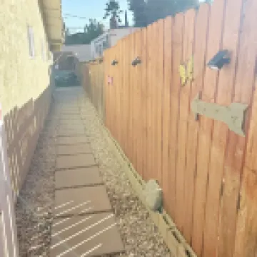 Cute 1 Bdrm Studio. Perfect to Get Away from the Hustle and Bustle of City Life.