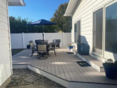 Swim Spa-Hot Tub!  300 Feet to Secluded Beach!  New Kayaks!! Bayshore Getaway!