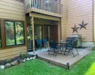 Cozy Condo w/ pool & gym in prime McCall location