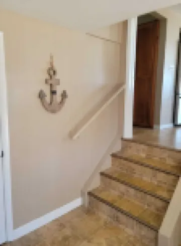 Beautiful Sunrises and Lakefront Views!